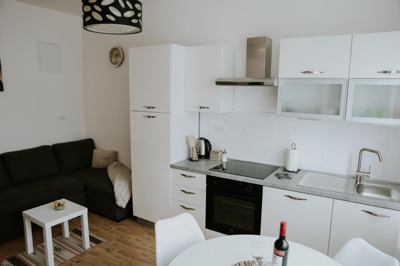 Apartman Nikola Gospić Extérieur photo