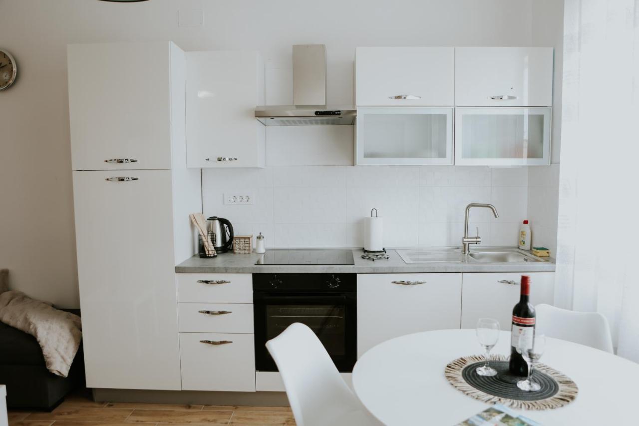 Apartman Nikola Gospić Extérieur photo